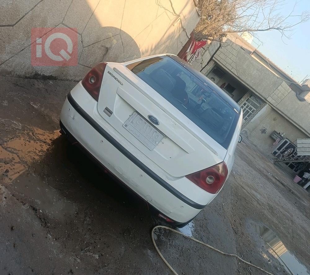 فورد مونديو